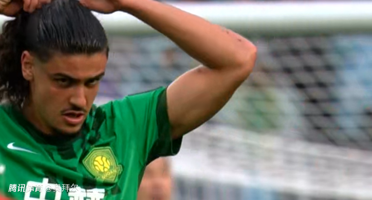 国安半场领先！海港两度中柱，拉莫斯遭炮轰：太冒失隐患太大