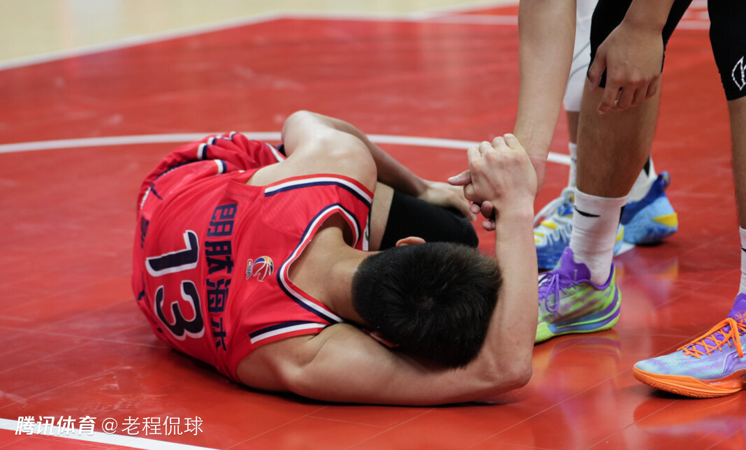 郭艾伦原本18日就可战老东家辽宁 现在却留下永远的遗憾