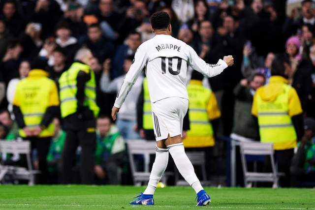 2-0！姆巴佩复出建功，贝林厄姆遭神扑，皇马知耻后勇，终结2连败