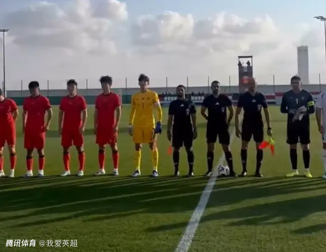 国足遭连追2球2-2乌兹别克！1国脚犯规染红，邵佳一上任后3场不败