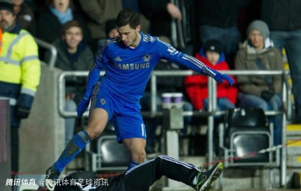 太阳报：内托推倒球童躲过红牌 但欧足联或介入追加处罚