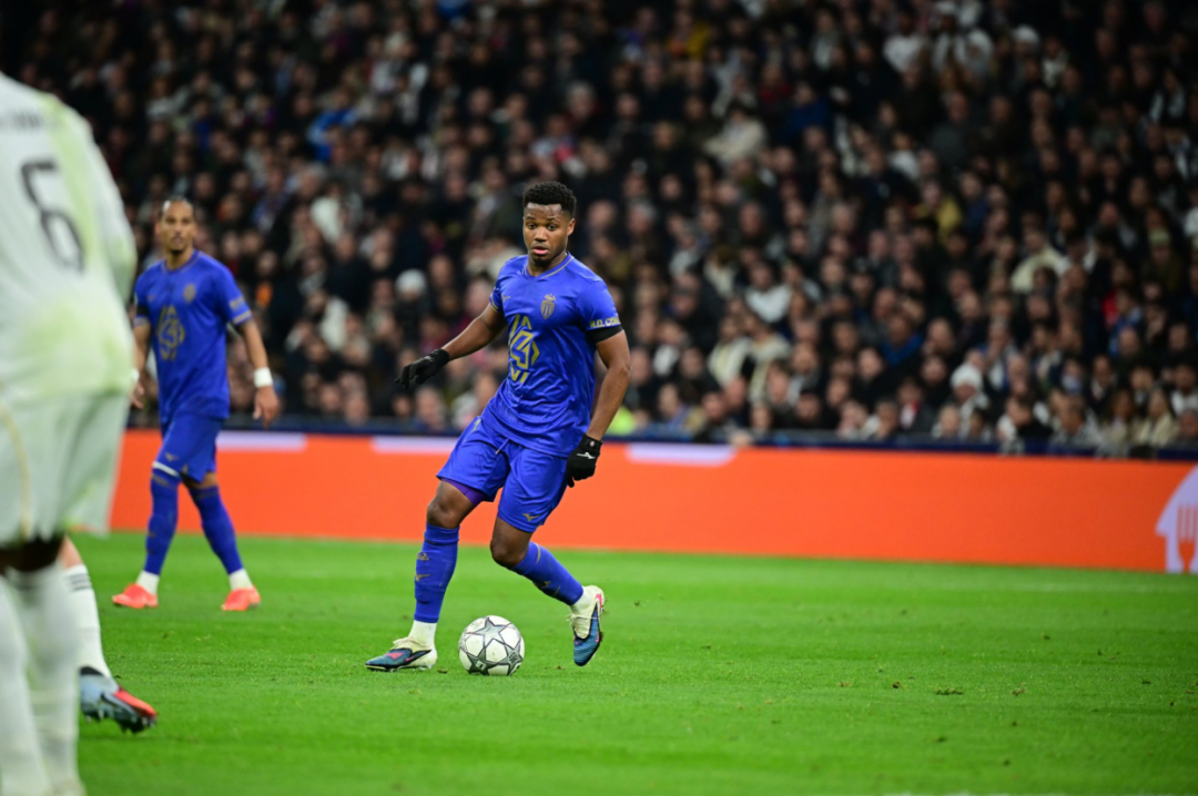 队报：摩纳哥有意激活法蒂1100万欧买断条款，薪资需协商