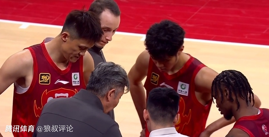 郑永刚：王浩然今年进步确实很大 他已经成为队里的主要轮换球员