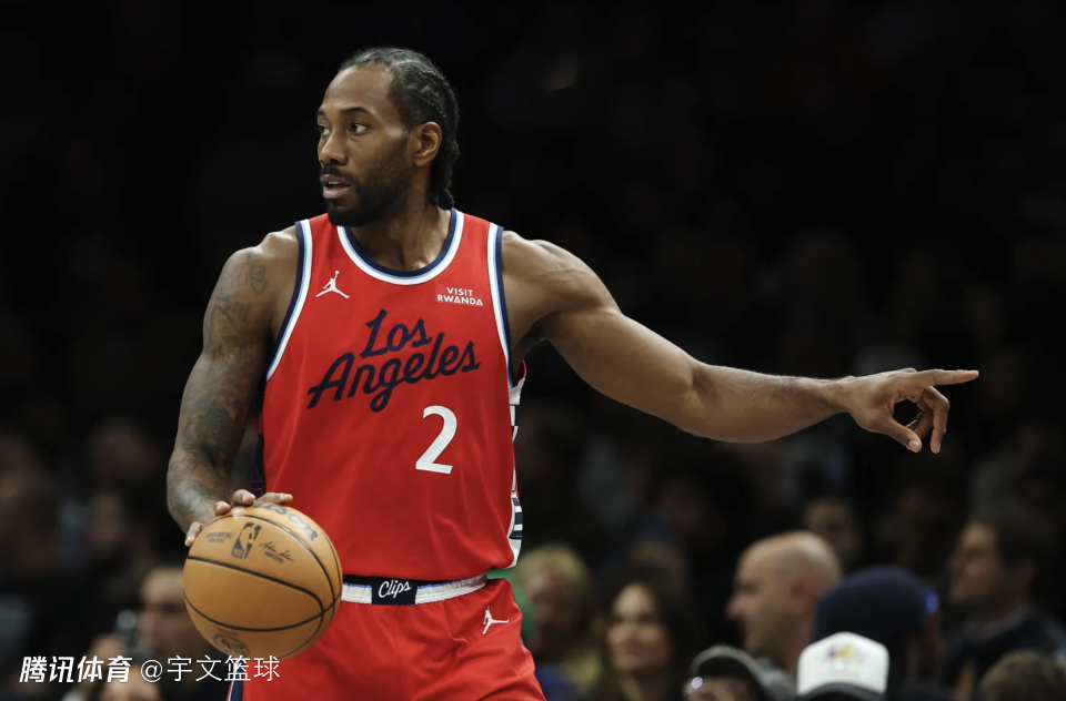 快船遭遇伤病打击！莱昂纳德左膝不适提前返回洛杉矶 哈登单核带队征战客场