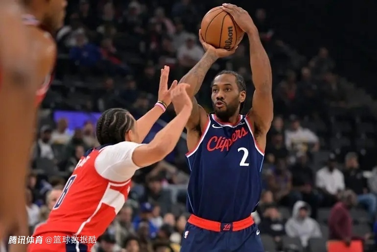 详解莱昂纳德膝伤：幸亏并非曾动刀的右膝 快船赛程轻松能等他恢复