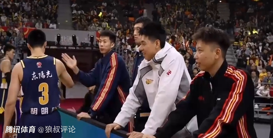 广东vs南京前瞻：徐杰胡明轩PK郭昊文 萨姆纳奎恩能否持续火热状态