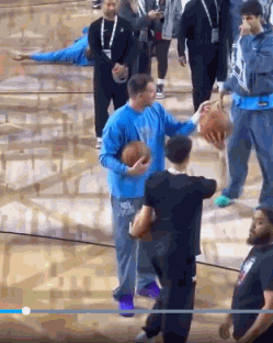 笑不活了！东契奇被喊假摔王 当场甩锅约基奇