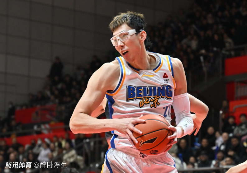交锋11战全胜！周琦18+6北京险胜宁波 曾凡博15分杰曼25+7+7