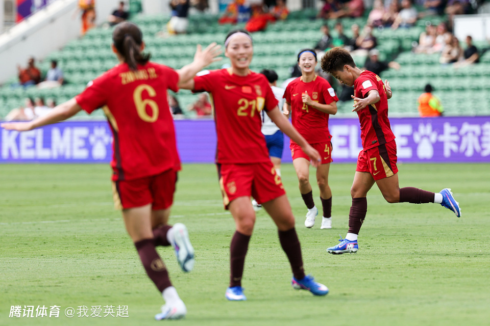 女足亚洲杯4强出炉！半决赛对阵：中国17日18点战澳洲 日本VS韩国