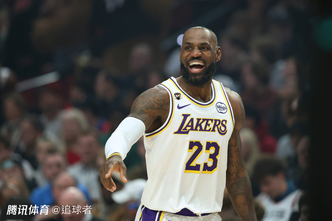 湖人连场惨败引热议！詹姆斯单核提前投降 湖媒呼吁赶紧解雇佩林卡