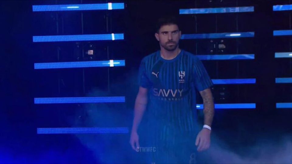 曼联冬窗签内维斯唯一前提曝光！20万周薪超标，卖阿莫林嫡系才会考虑