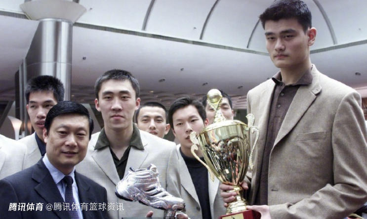 上海男篮将举办俱乐部成立30周年纪念活动 李秋平姚明均会出席