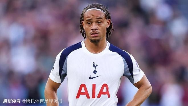 4射2正+4次成功过人！哈维·西蒙斯双响&造点 当选热刺vs马竞次回合最佳球员