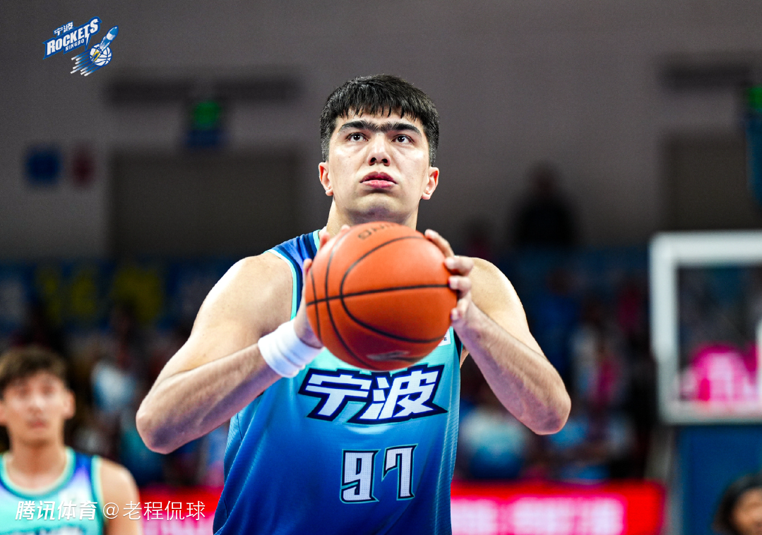 鲁吐布拉遭遇不当言语攻击 为何也被CBA停赛罚款？