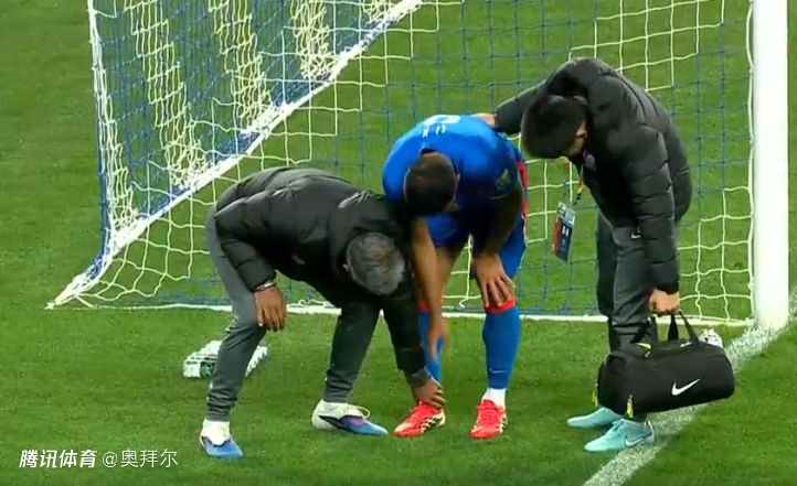 盖伊388天首次双响！抢点补射误伤李可，跳过广告牌疯狂庆祝