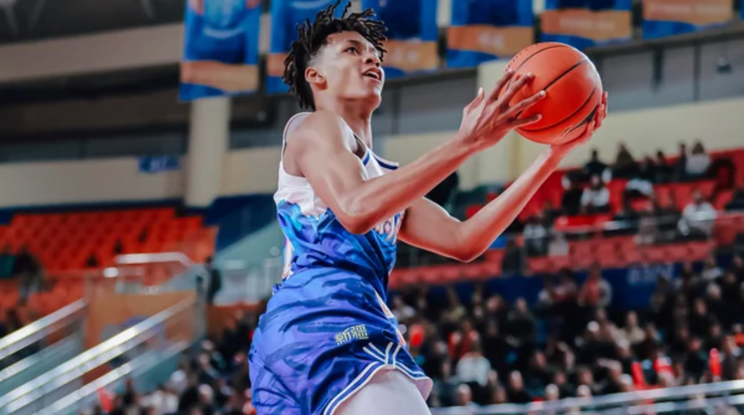 山东20分大胜送新疆四连败 高诗岩18分9助攻领衔7人得分上双