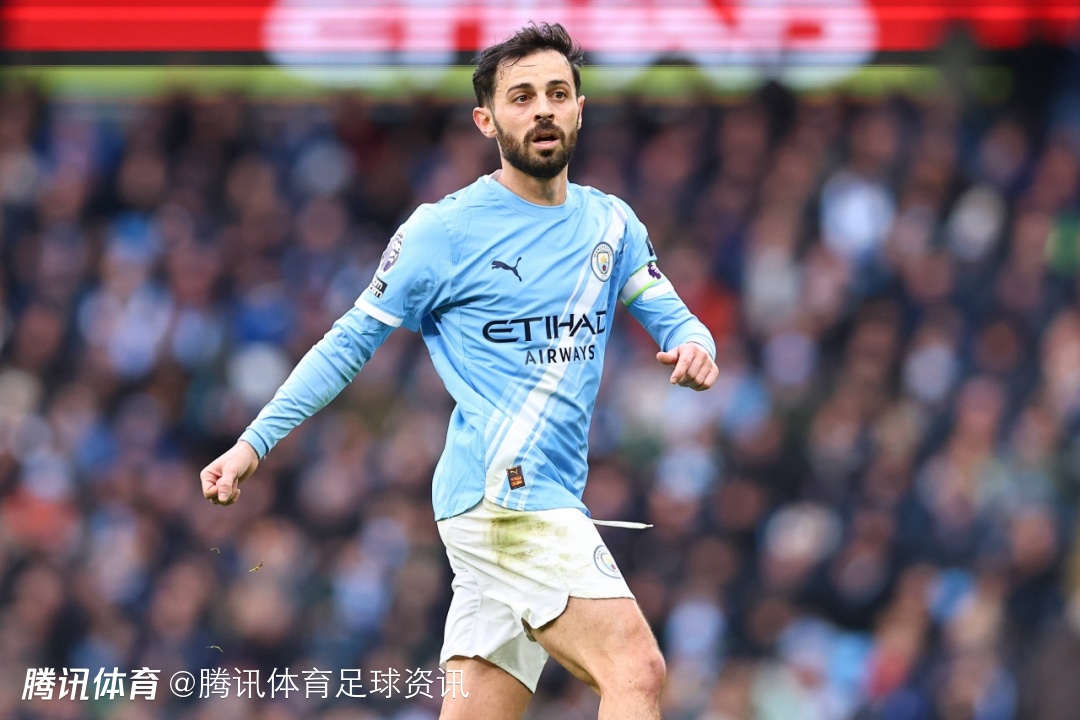  世体：31岁B席今夏自由身离队首选加盟巴萨 愿接受降薪