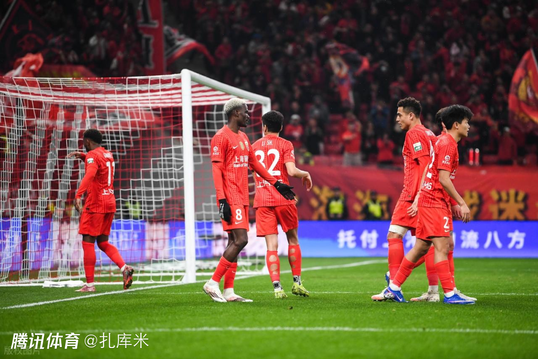 中超-克劳德破僵、武磊替补双响，海港4-1西海岸取首胜