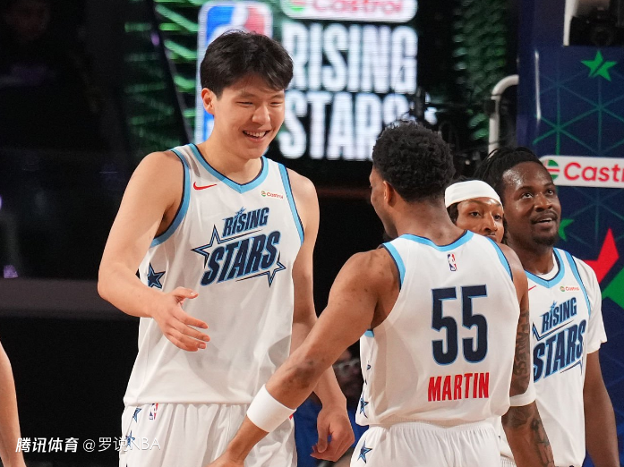 体育画报：杨瀚森能借新秀赛势头更进一步 但开拓者需要给他机会