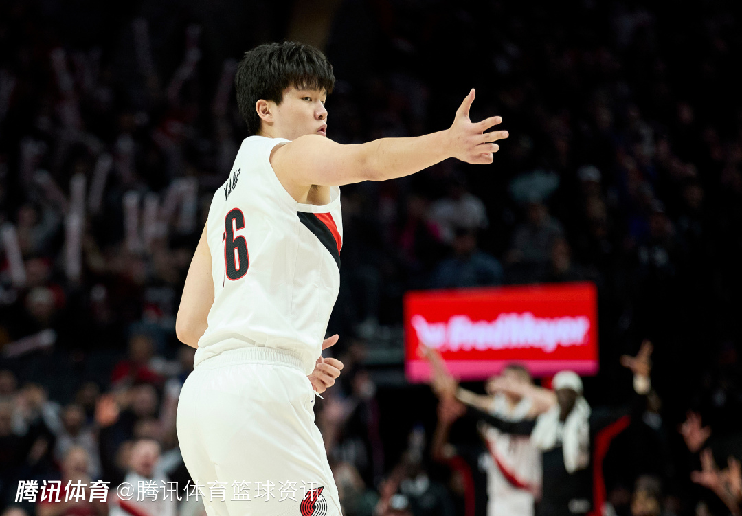 杨瀚森半场3分3板1助：命中生涯第4记三分球 不看人妙传夏普得分