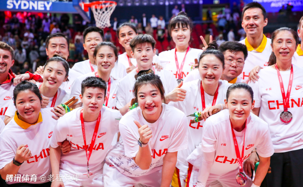 苏群：上届中国女篮没被好好珍惜 出成绩后遭商业化冲击