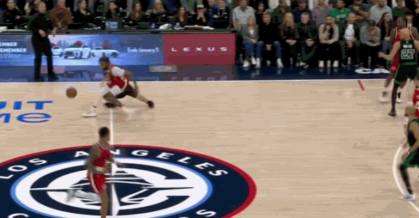 快船又遭重创！小琼斯确诊右膝内侧副韧带二级扭伤 预计至少休战六周