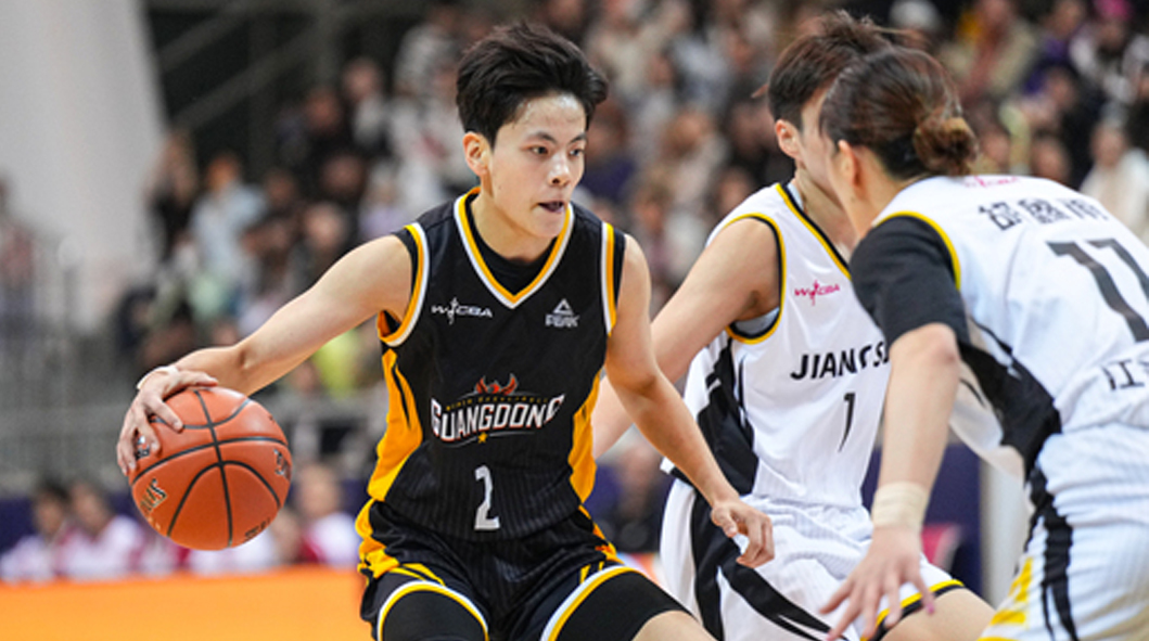 WCBA：WCBA季后赛！阿特金斯26分孙宇压哨绝杀 江苏南钢客场险胜东莞