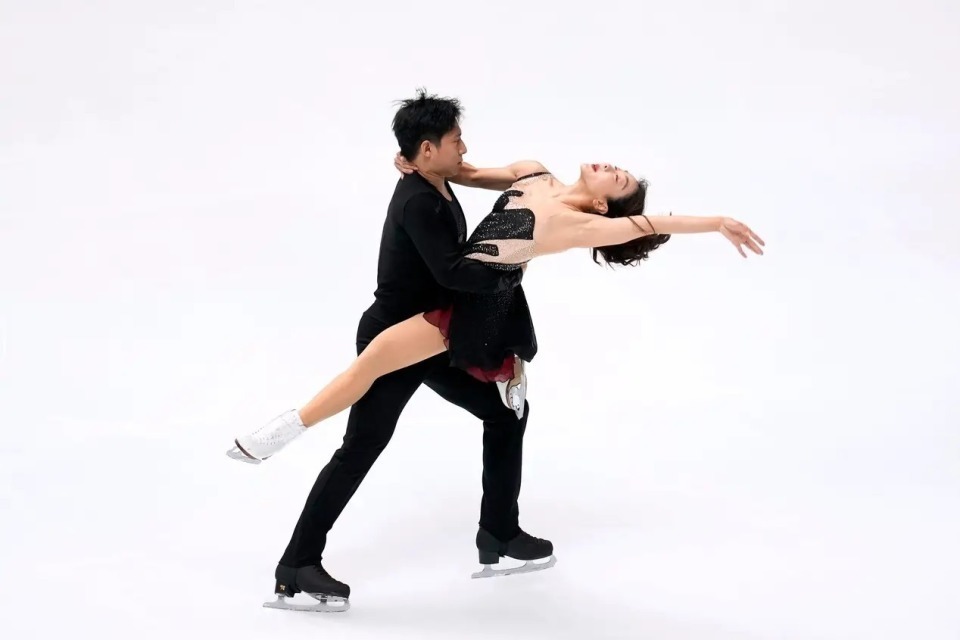 85.79！隋文静/韩聪全锦赛短节目高分领跑，距米兰冬奥只差一步