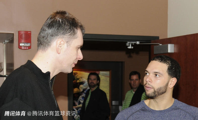 德隆回忆篮网生涯：俄罗斯老板不懂球 我们3年半时间换了4个主教练