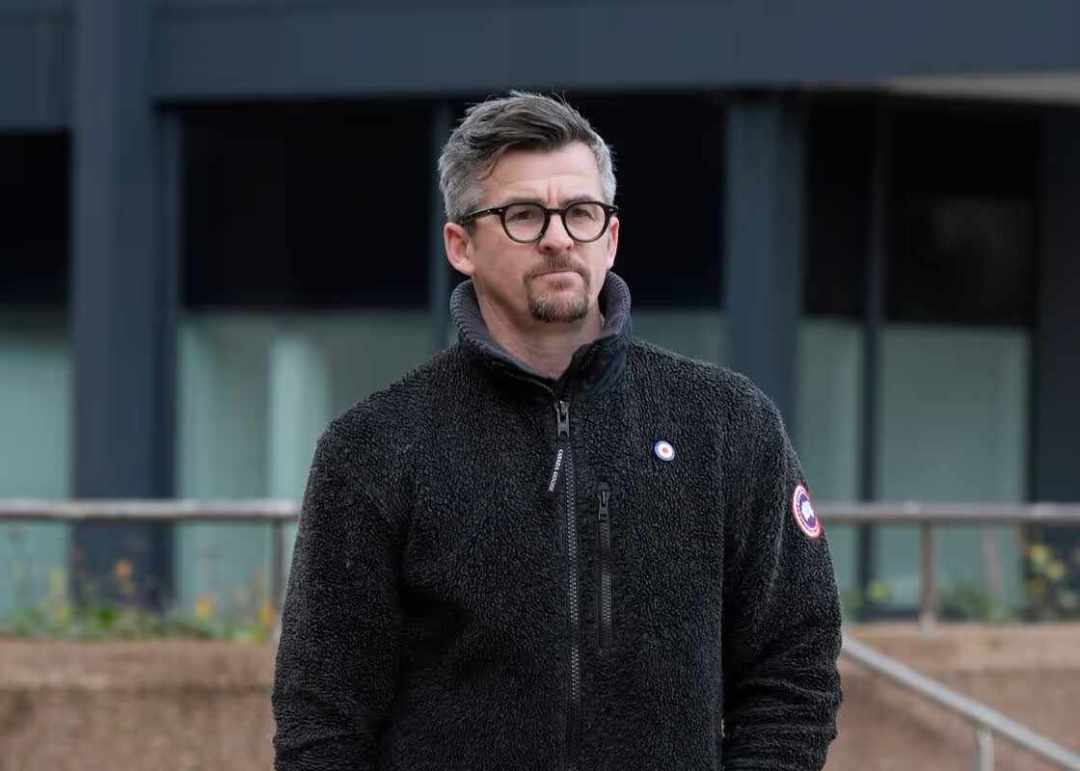 曼城旧将乔伊·巴顿因袭击罪被羁押，他在狱中成了足球队长