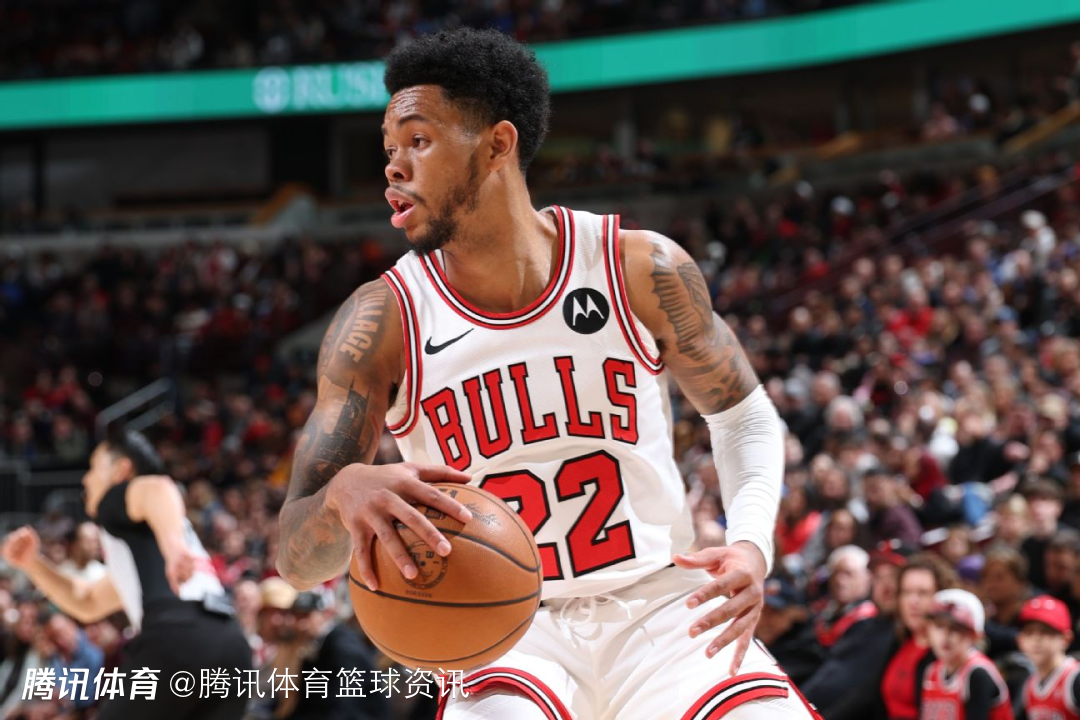 至少再缺阵2场！安芬尼-西蒙斯左手腕伤势反复 将接受手部专家检查