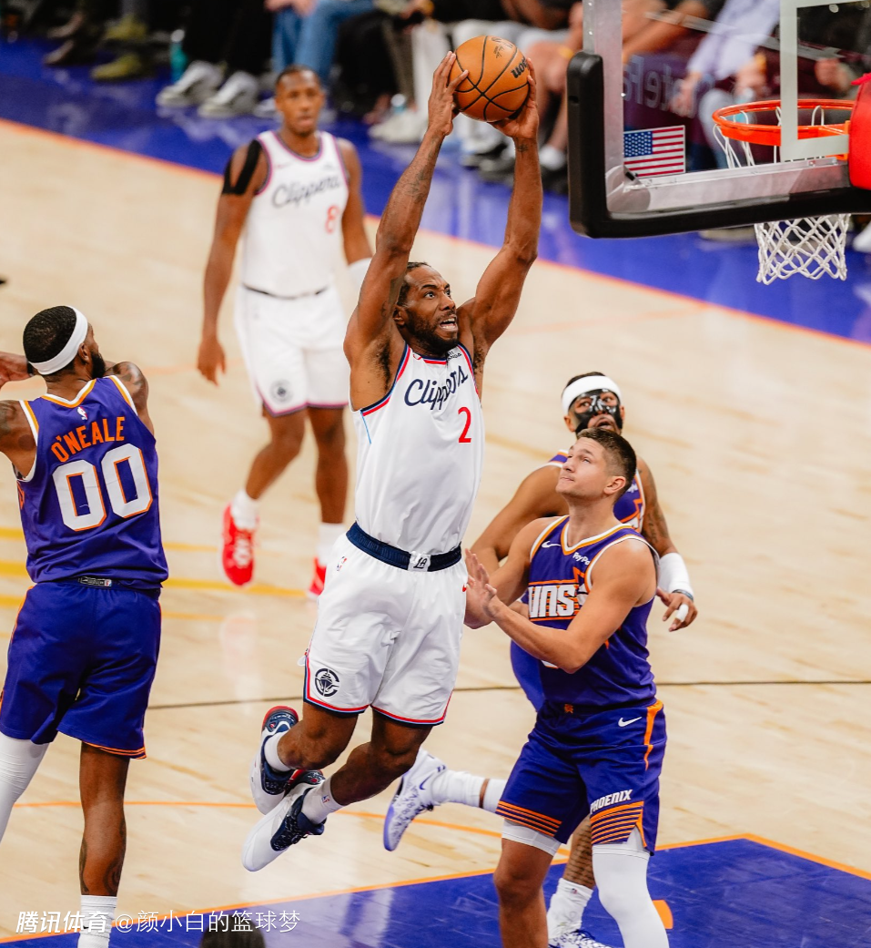 小卡落选全明星引热议！阳记吐槽选詹皇系双标 中方经纪人解析缘由