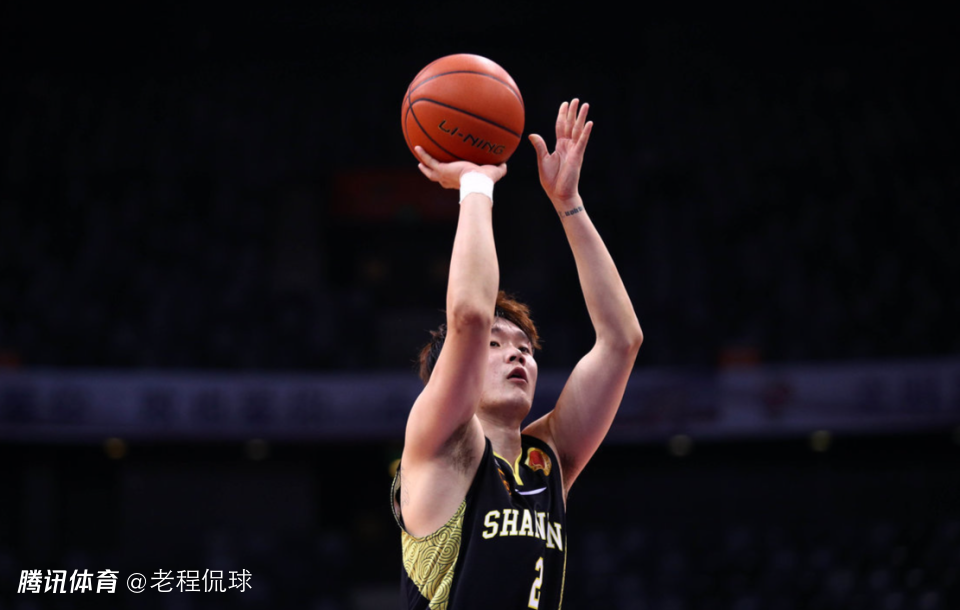 丁彦雨航：曾有机会和科比合影却没合 当时想把这一瞬间留到赛场上