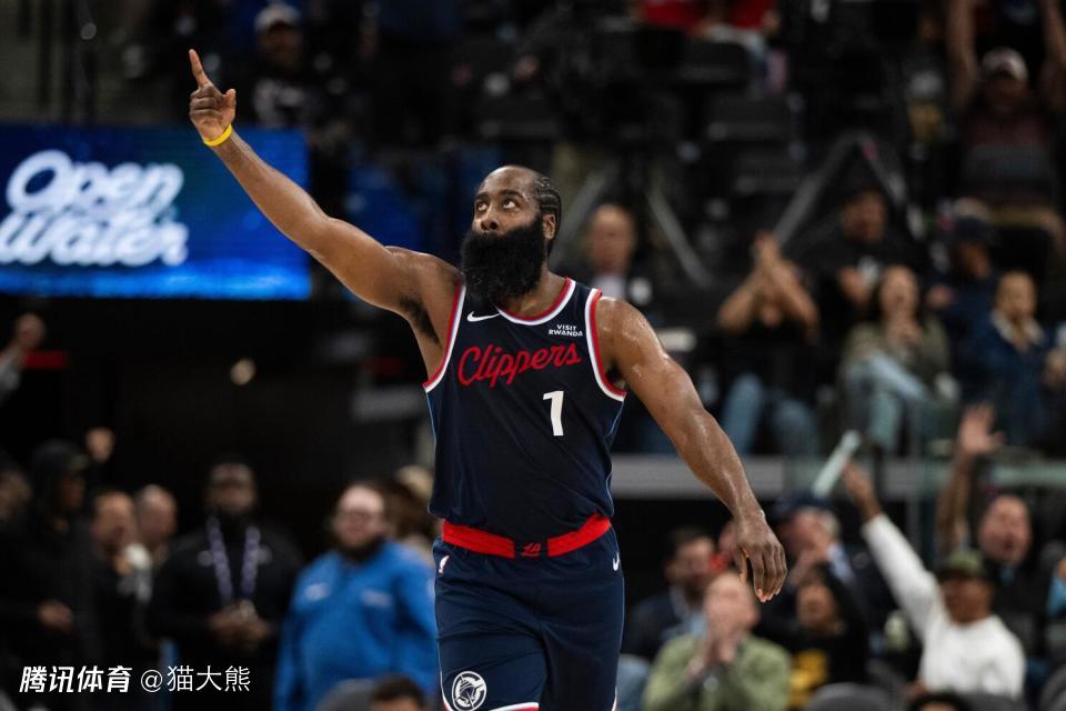 数据帝：哈登缔造NBA近20年纪录 2米16中锋狂飙9三分复制詹库