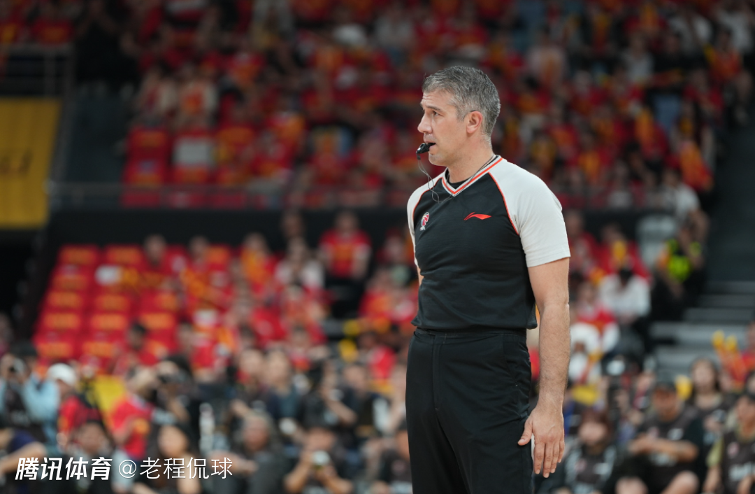 中国篮协确认：CBA本赛季计划从半决赛邀请外籍裁判吹罚