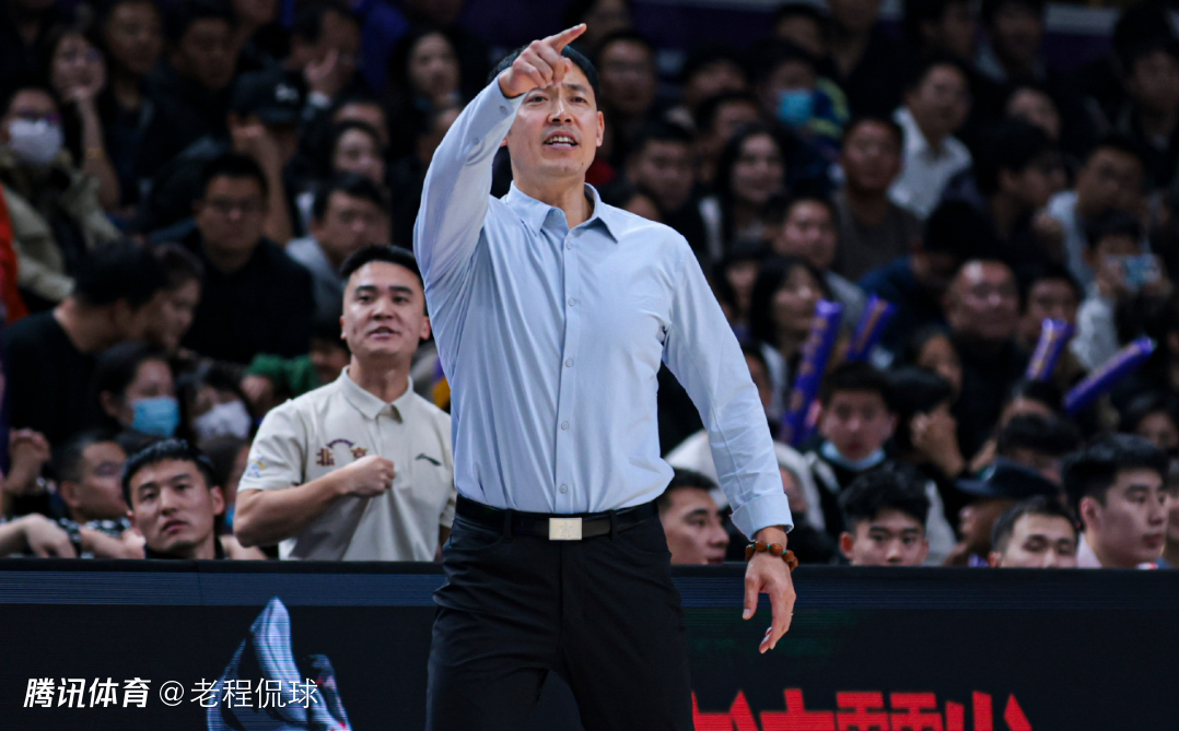 10战7负排名CBA倒数第四 北控主帅张庆鹏被球迷喊下课