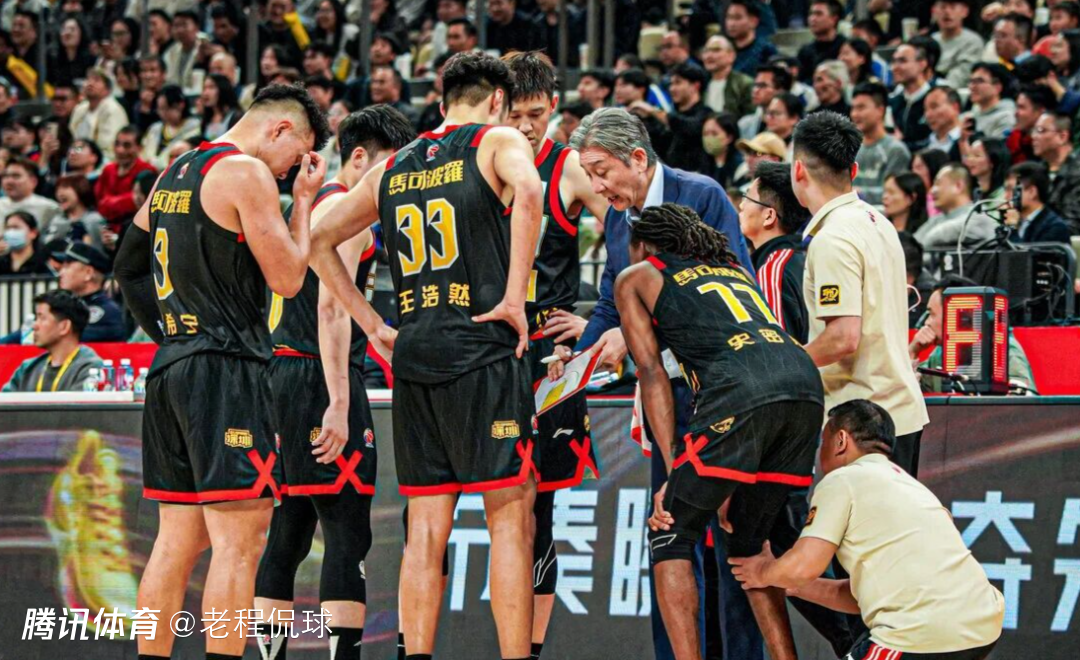 深圳男篮冲刺阶段2连败士气大伤 重金补强换来啥？