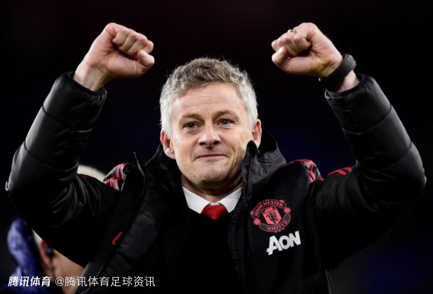 就想回来帮忙！罗马诺：索尔斯克亚表态曼联他不在乎钱也不在乎合同期限