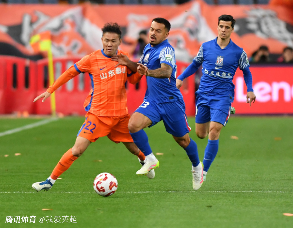 友尽赛？泰山2-9申花！派主力仍一度0-7落后，名记：4天3赛体能出问题