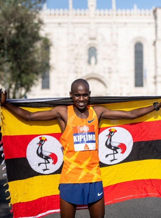 纪录不被认定那就再破一次！基普利莫57分20秒破半马世界纪录