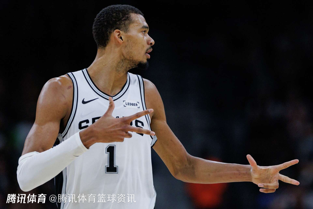 右脚踝酸痛！文班亚马明日对阵掘金出战成疑 队友巴恩斯同样待定