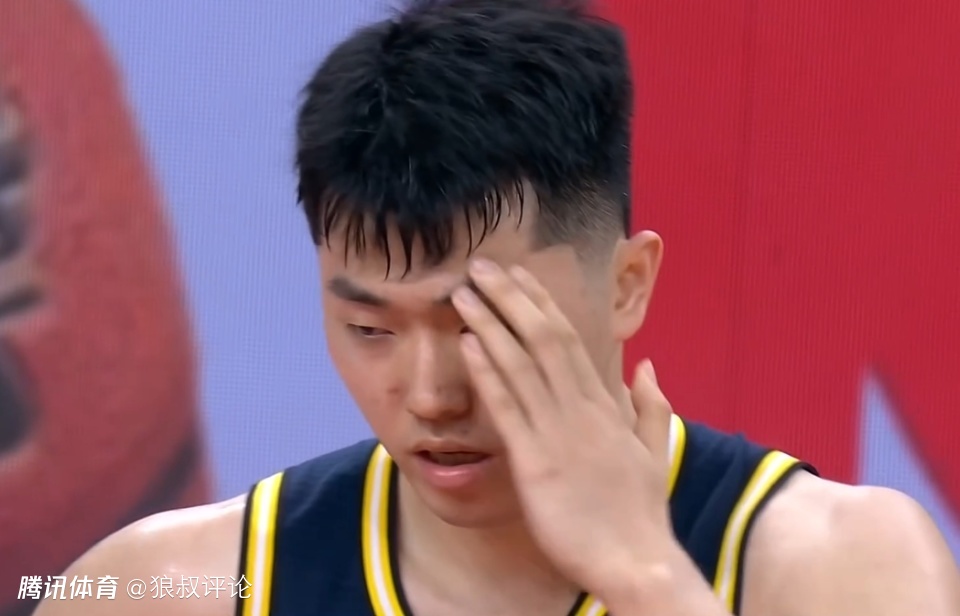 杜锋心腹爱徒！张皓嘉几乎打满全场5中1得2分6板6助 在场效率+49