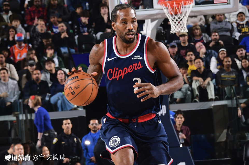 莱昂纳德24+12击退勇士！三分8中0丢制胜球险背锅 率快船近8战7胜