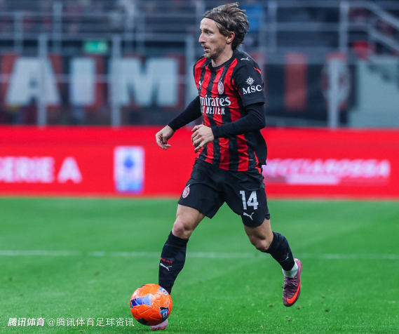 40岁仍是大腿！意媒曝米兰欲激活魔笛续约条款 将合约延长至27年