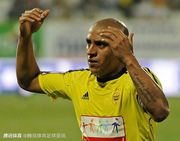 阿斯报：皇马名宿罗伯特·卡洛斯因心脏问题在巴西住院手术 现已脱离危险