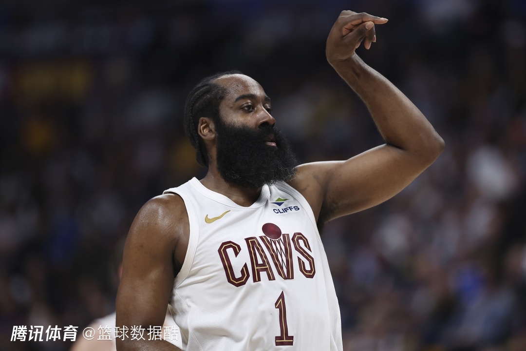 哈登：所谓的忠诚被高估一切只是生意 我只想争冠并保障家人生活