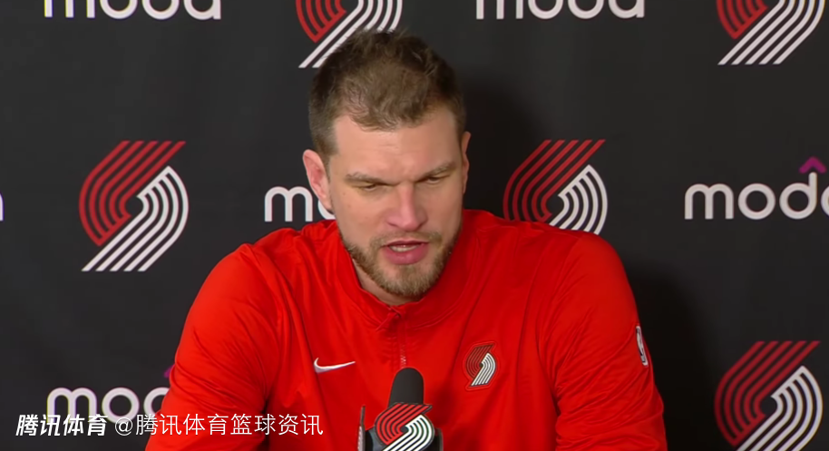 斯普利特：克林根在进攻篮板上是个怪物 始终保持侵略性不会偷懒