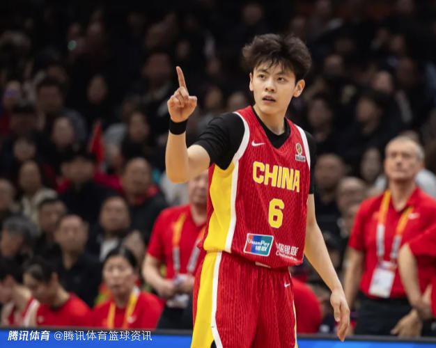 杨舒予：成为队长后才更理解姐姐之前多不容易 女篮还太年轻防守存在问题