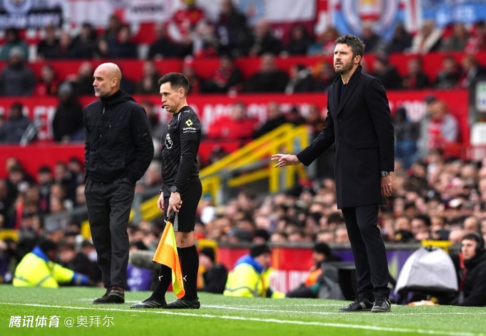 卡里克开门红！执教曼联4战不败，2年第一人，打脸阿莫林