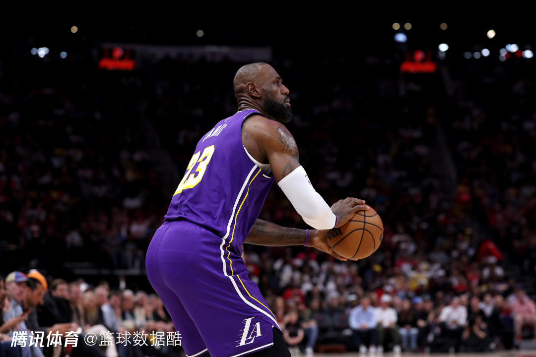 为何这次转型后他获赞全新詹姆斯 老詹已变身无球终结者